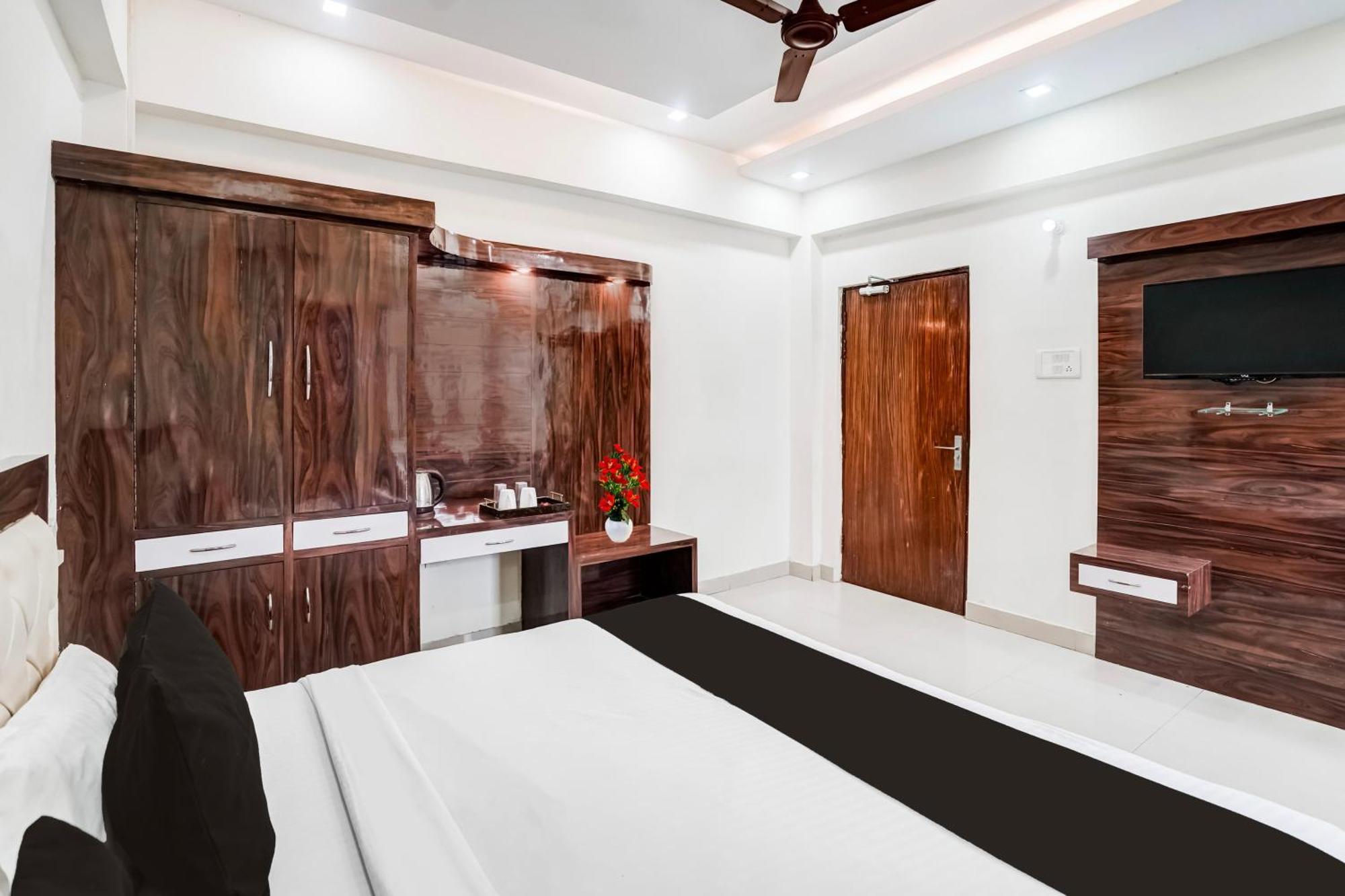 Super Hotel O Sgpgi Bijnaur Dış mekan fotoğraf