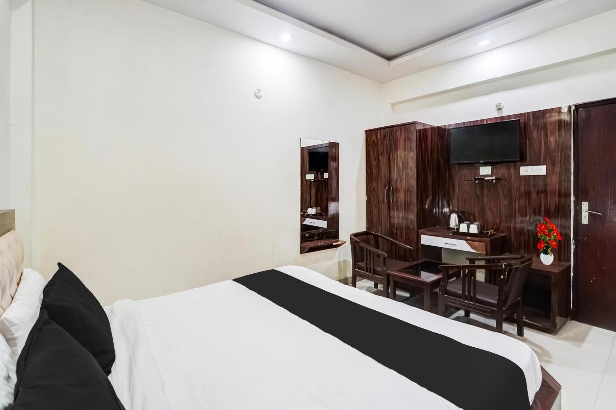 Super Hotel O Sgpgi Bijnaur Dış mekan fotoğraf